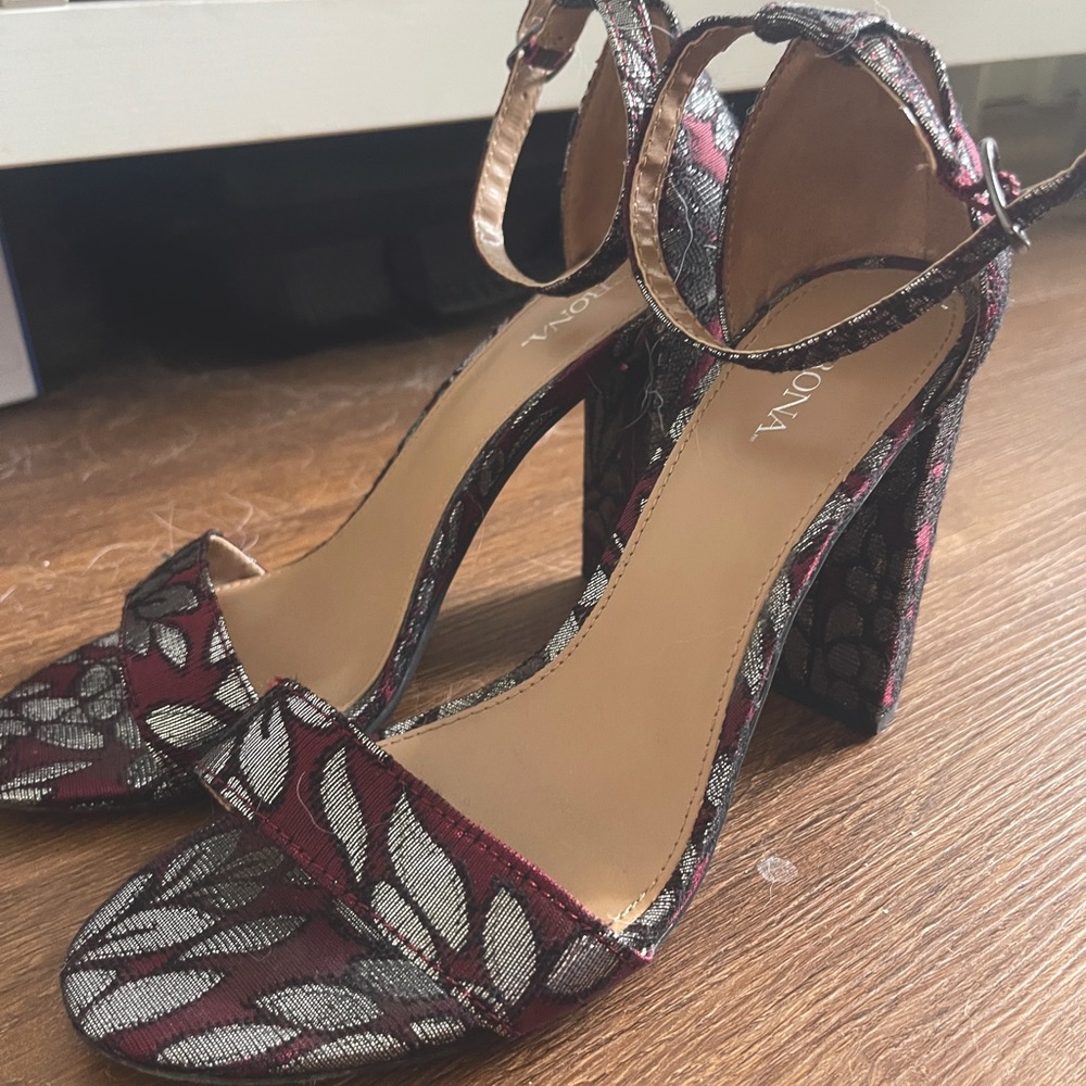 Burgundy and silver strap heels!